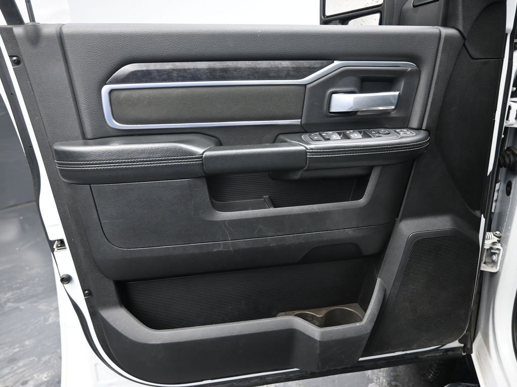 Used 2024 RAM 2500 Big Horn image 25