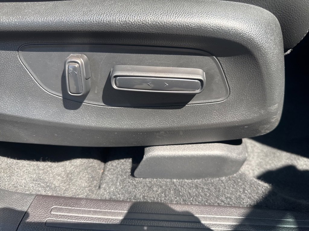 Used 2025 Honda CR-V EX-L image 19