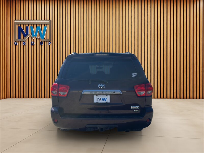 Used 2015 Toyota Sequoia Limited AWD/4WD image 36