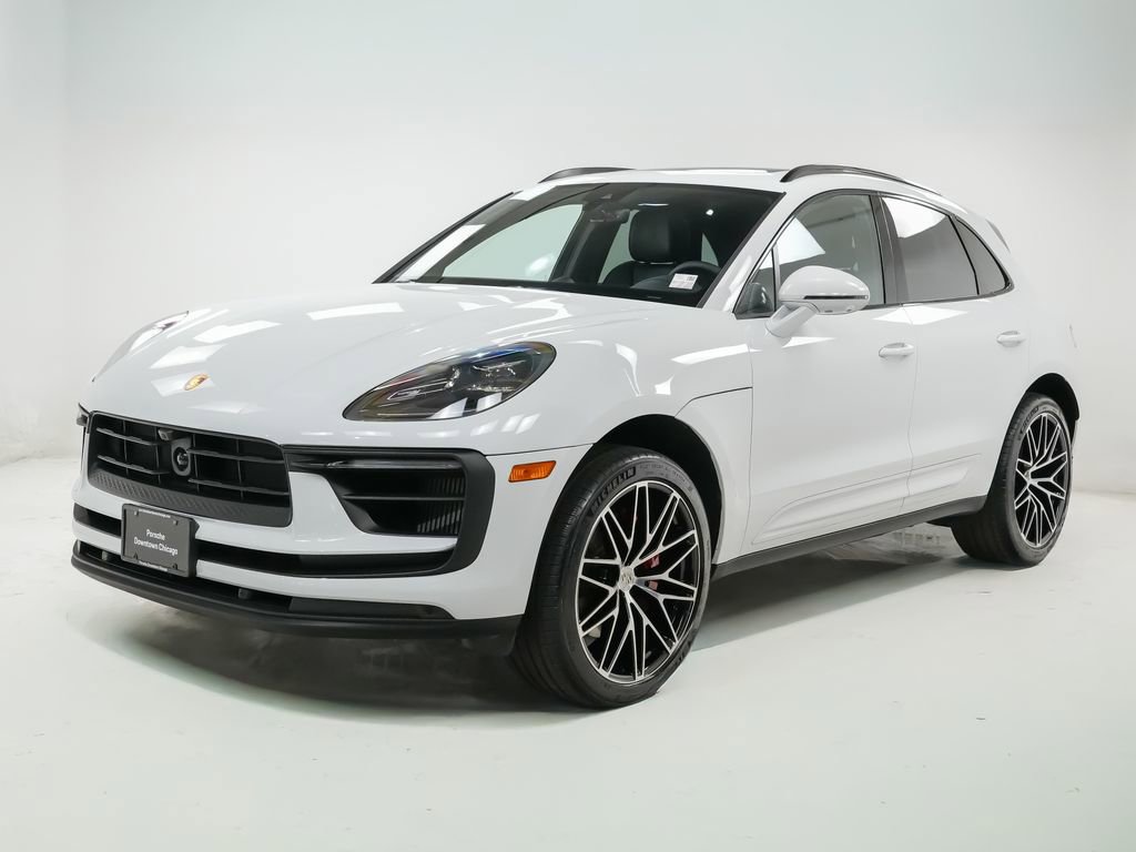 Certified 2025 Porsche Macan S image 1