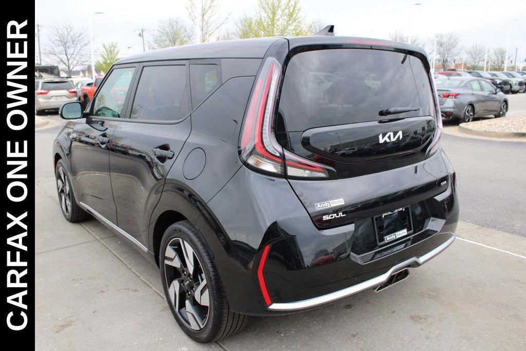 Used 2023 Kia Soul GT-Line w/ GT-Line Technology Package FWD image 5