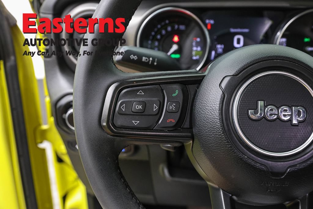 Used 2023 Jeep Wrangler Unlimited AWD/4WD image 15