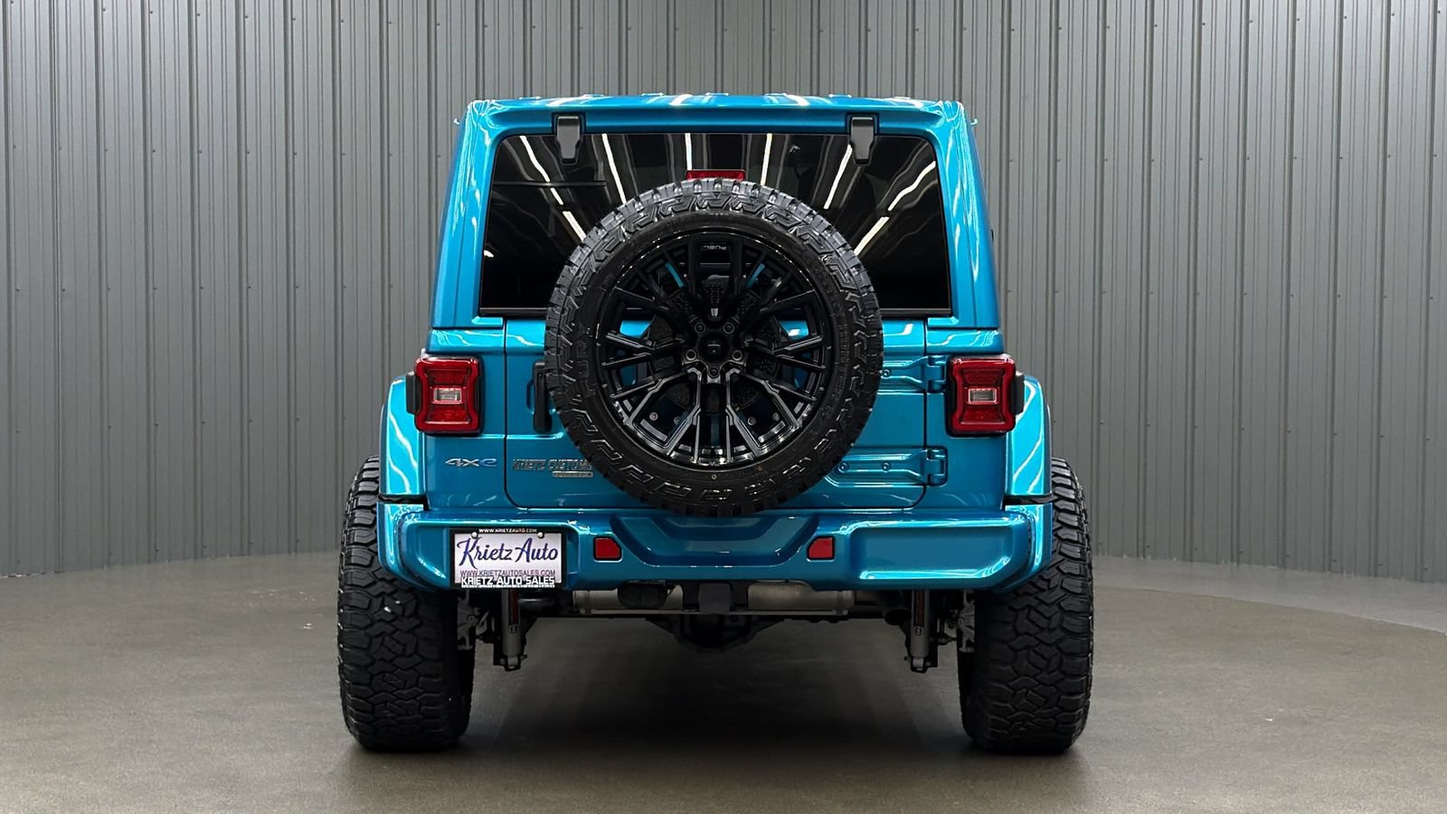 Used 2024 Jeep Wrangler Unlimited Sahara AWD/4WD image 4