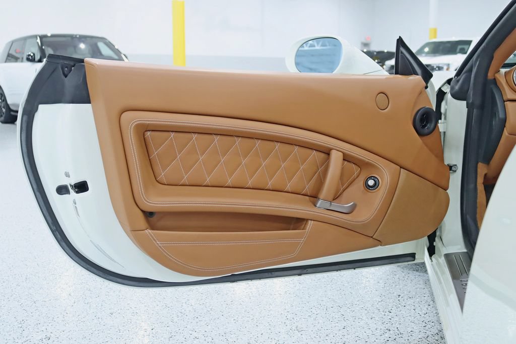 Used 2011 Ferrari California RWD image 32