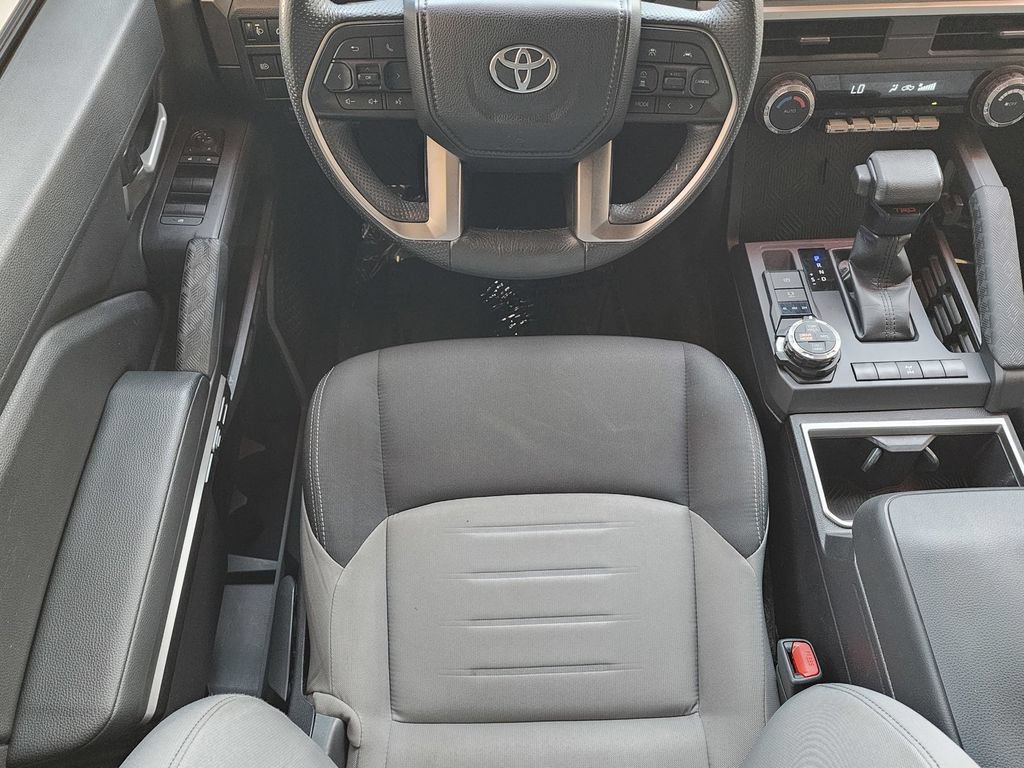 Used 2024 Toyota Tacoma TRD Off-Road AWD/4WD image 10