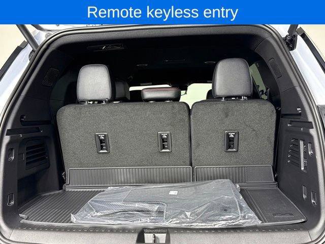 New 2026 Chevrolet Traverse RS image 14