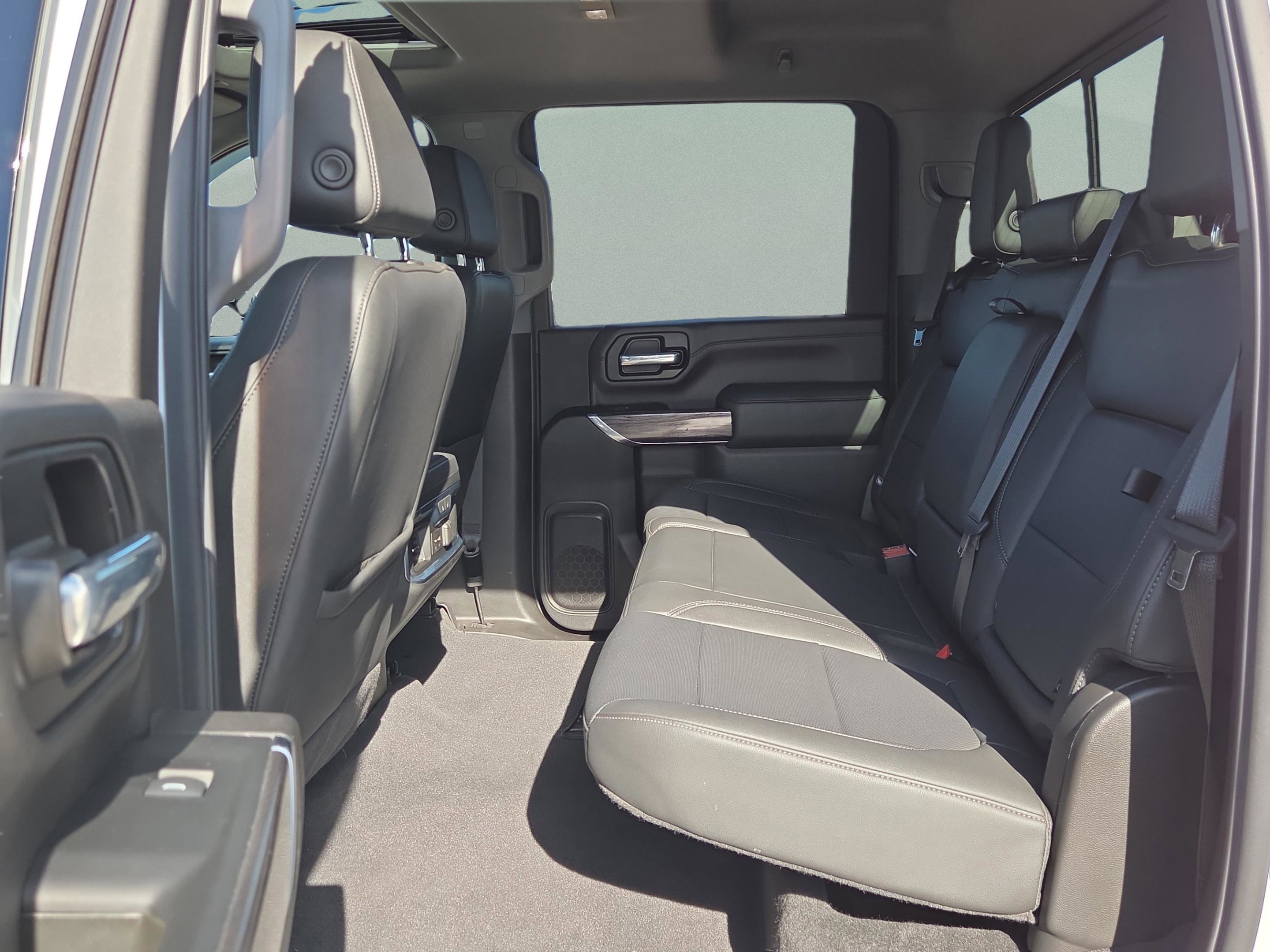 Used 2022 Chevrolet Silverado 2500 LTZ w/ LTZ Plus Package image 27