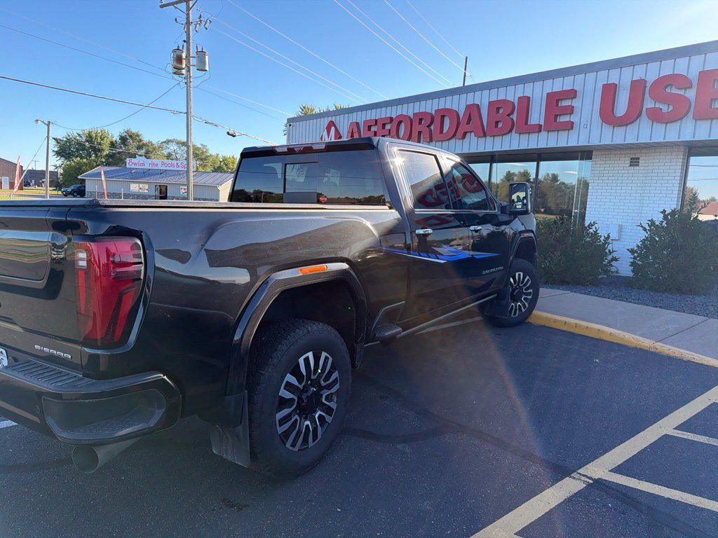 Certified 2024 GMC Sierra 2500 Denali Ultimate AWD/4WD image 3