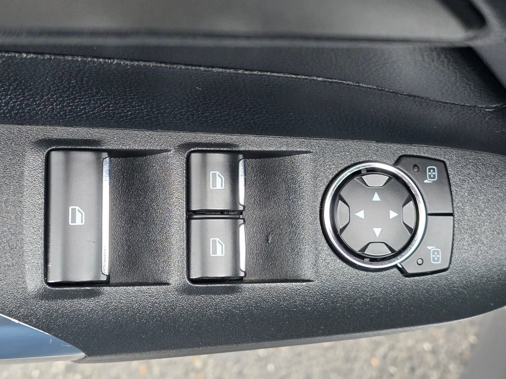 Used 2019 Ford Mustang Premium image 16