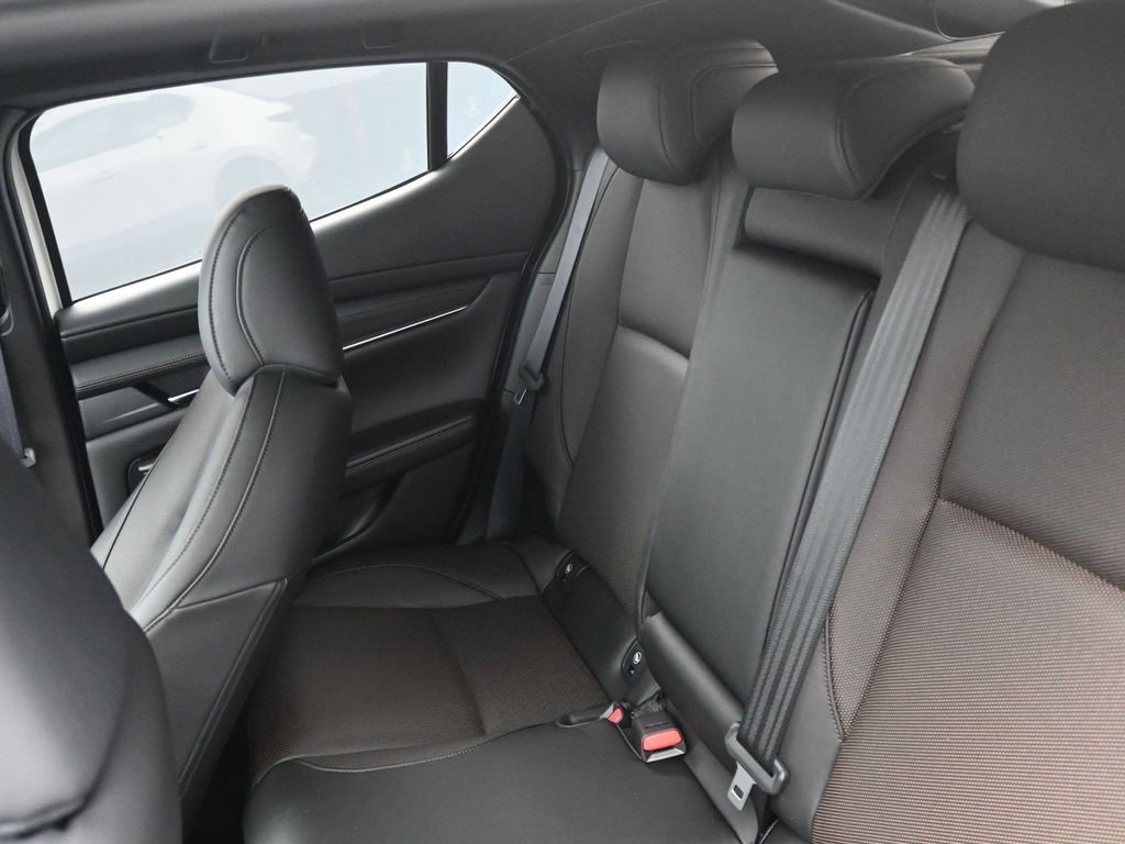 Used 2024 MAZDA MAZDA3 Hatchback w/Premium Plus Pkg image 7