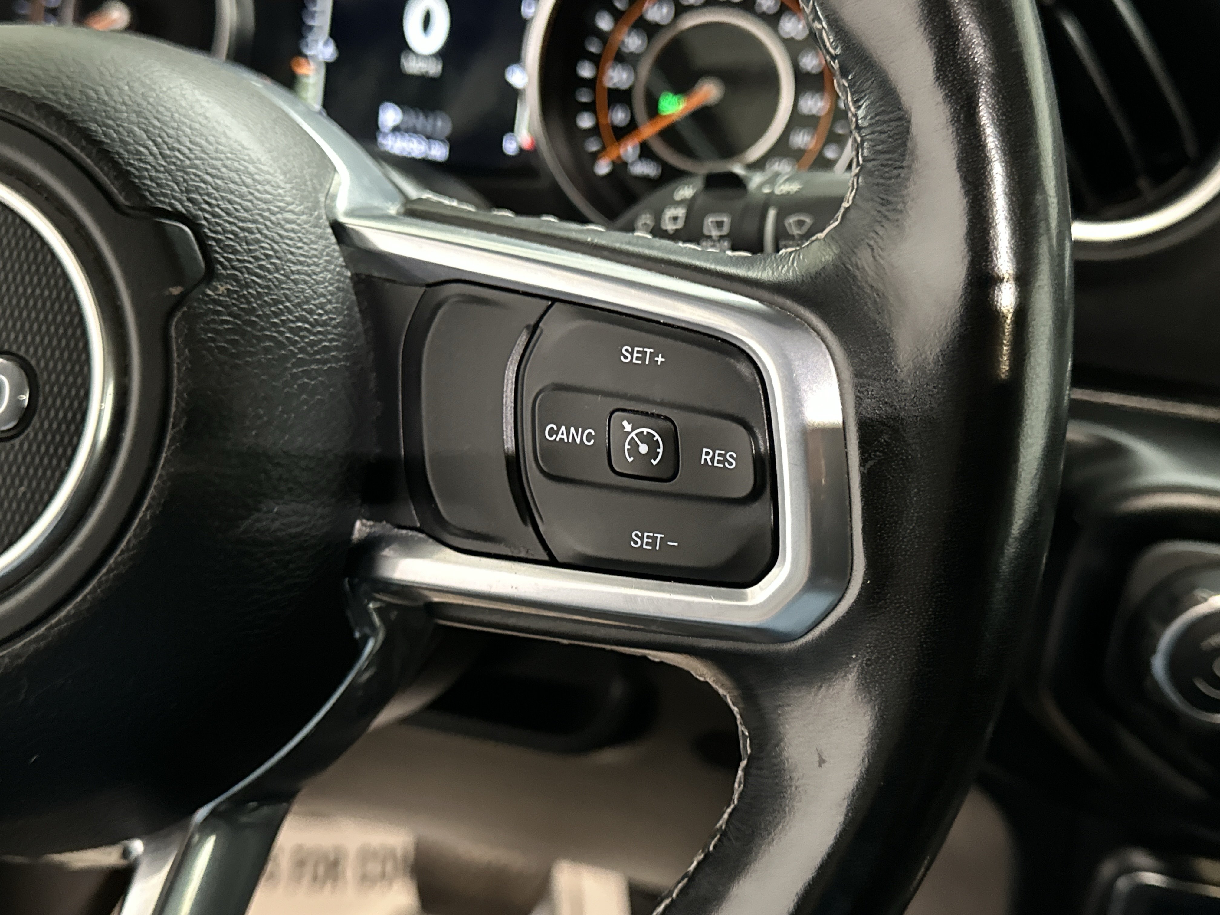 Used 2021 Jeep Wrangler Unlimited Sahara AWD/4WD image 28