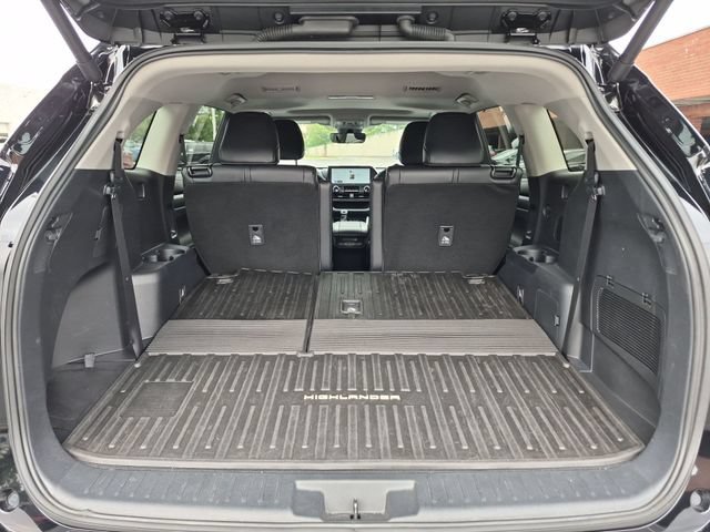Certified 2025 Toyota Highlander XLE AWD/4WD image 29
