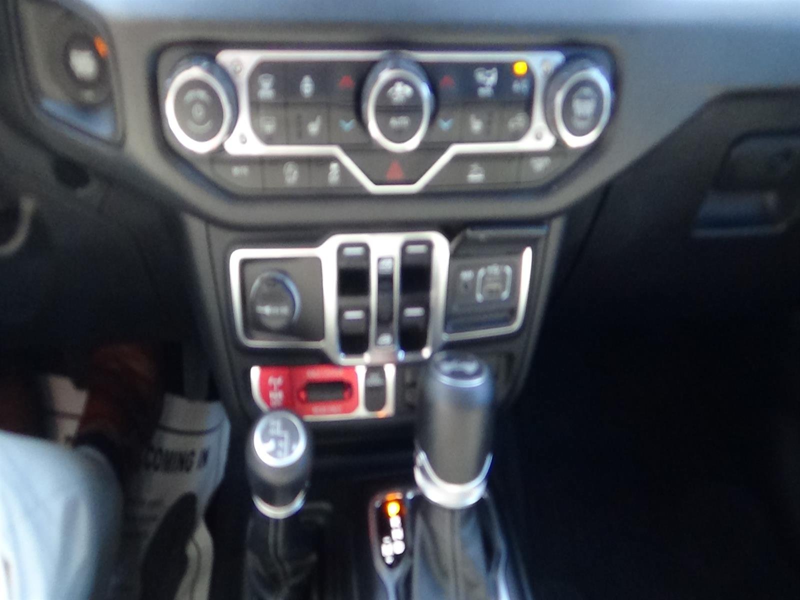 Certified 2024 Jeep Wrangler Unlimited Sport AWD/4WD image 25