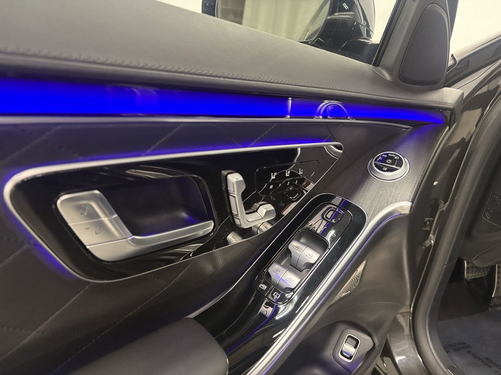 Used 2022 Mercedes-Benz S 580 4MATIC Sedan w/ AMG Line Package image 6