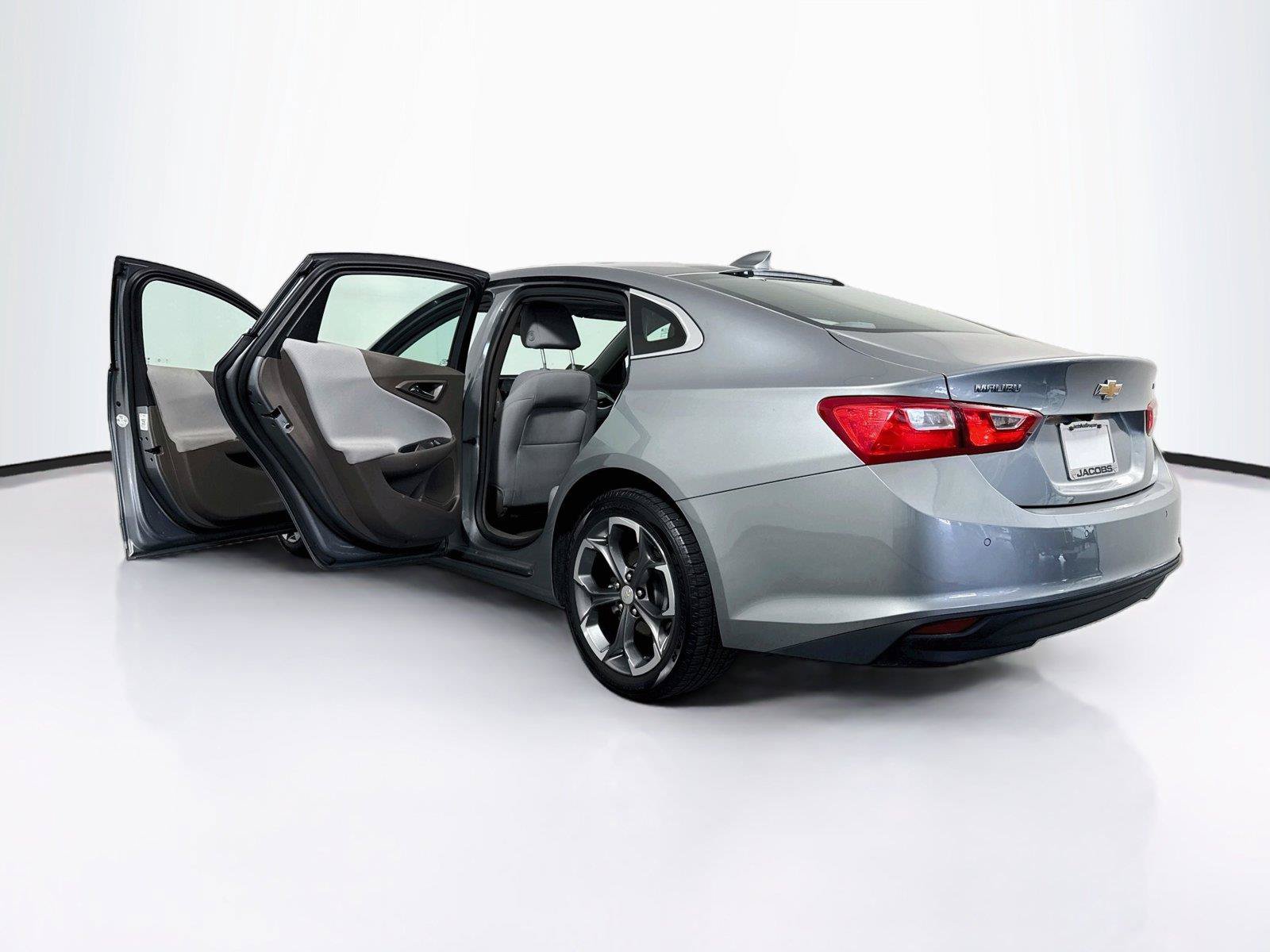 Used 2024 Chevrolet Malibu LT FWD image 38