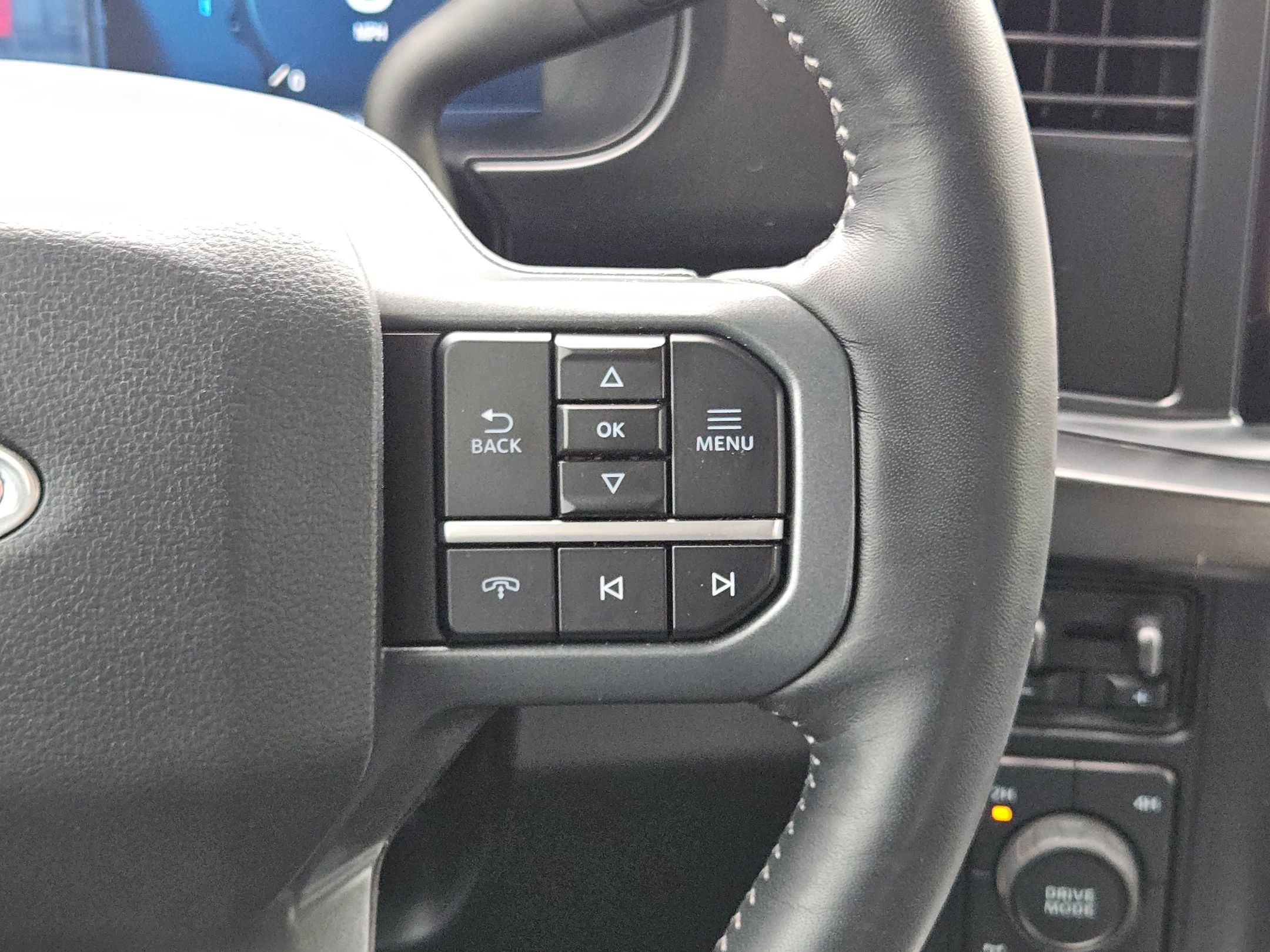 Used 2024 Ford F250 Lariat w/ Black Appearance Package image 22