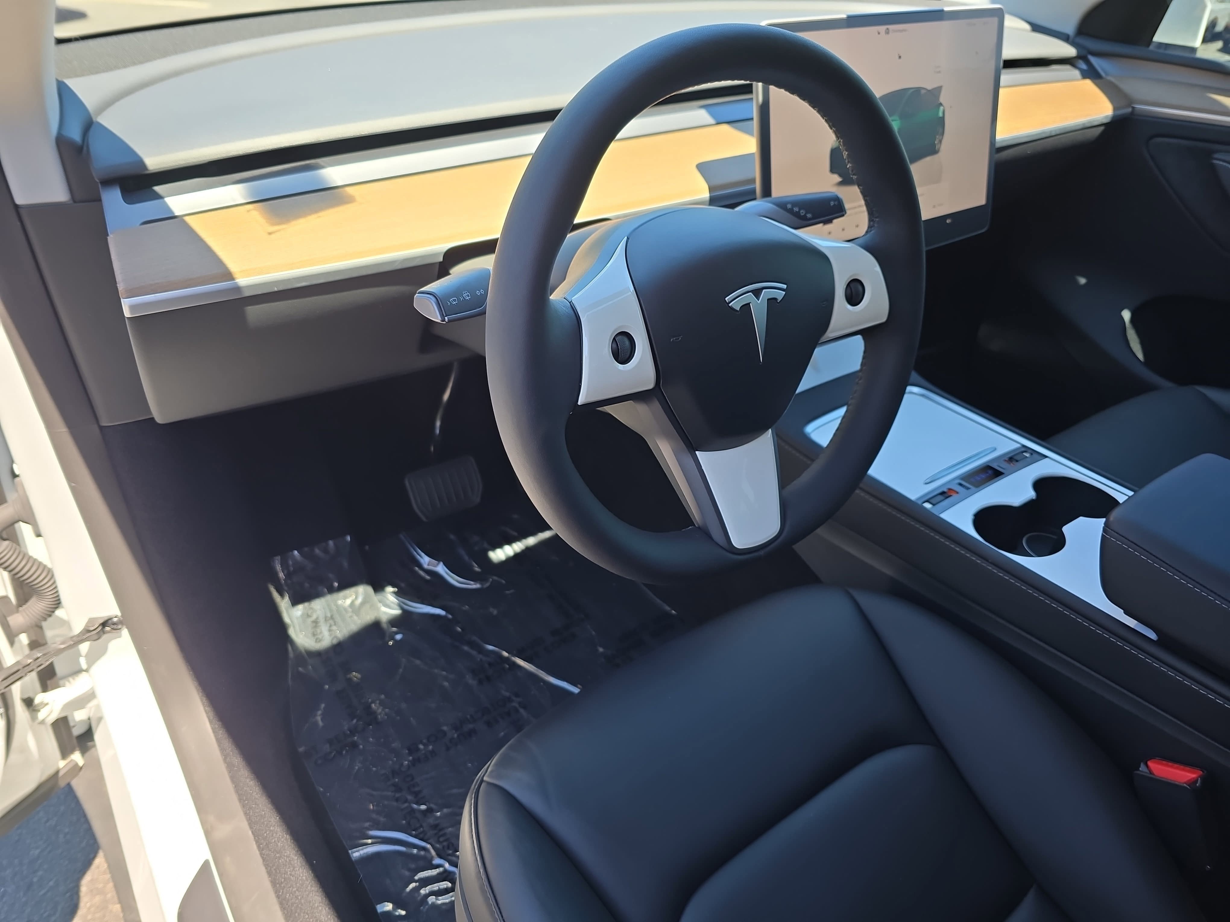 Used 2023 Tesla Model Y Long Range AWD/4WD image 16