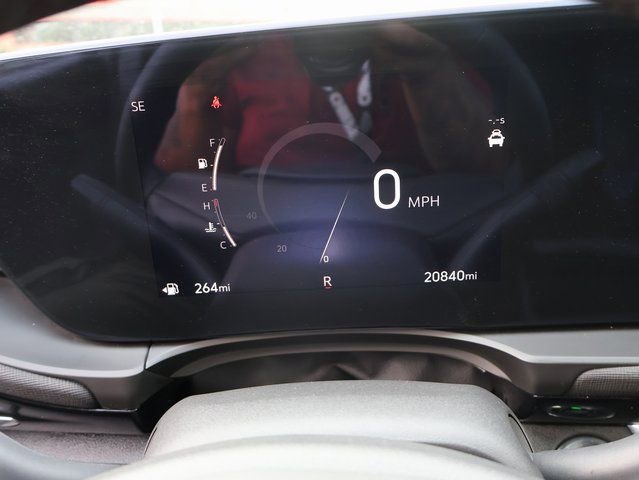 Certified 2025 Buick Envista Sport Touring image 34