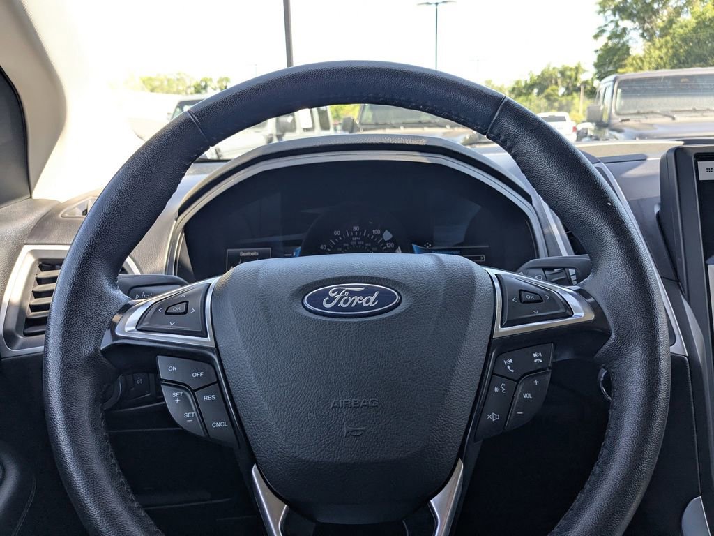 Used 2024 Ford Edge SEL AWD/4WD image 23