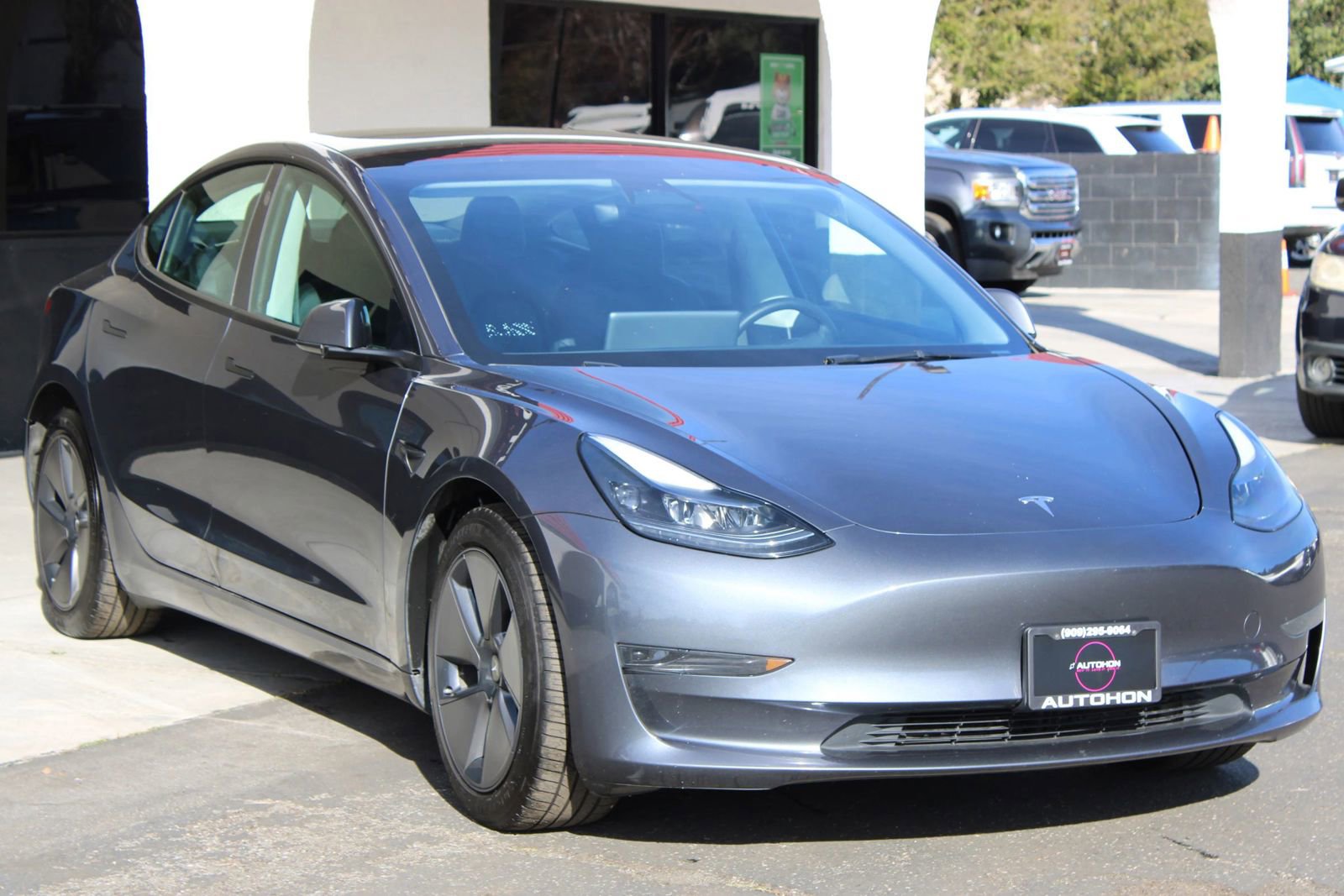 Used 2023 Tesla Model 3 Standard Range image 3