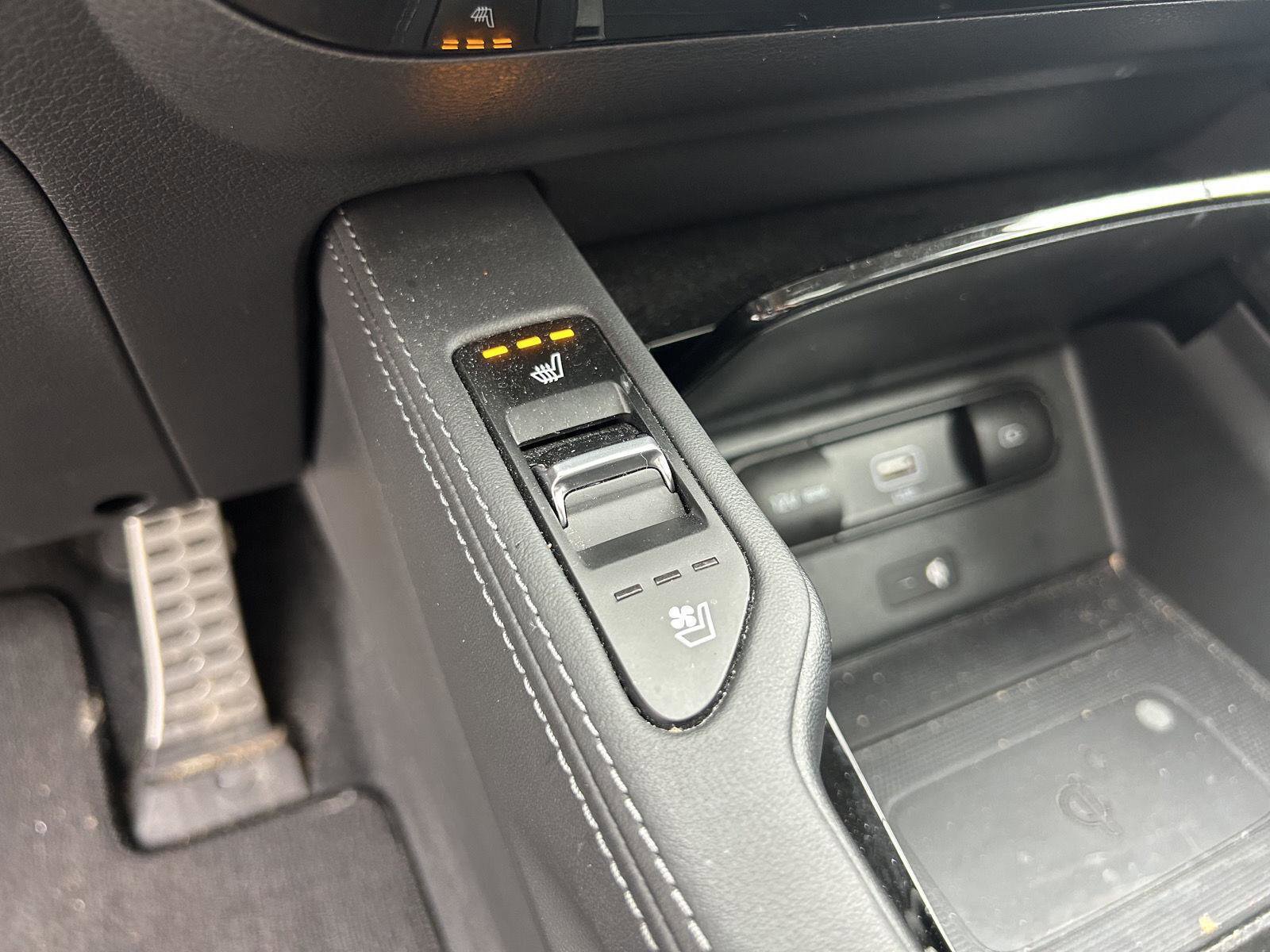 Used 2022 Kia Telluride SX w/ SX Prestige Package image 20