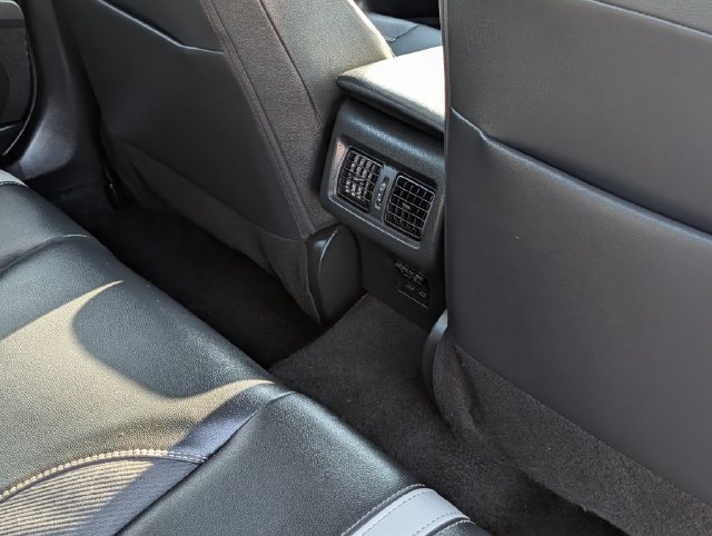 Used 2025 Toyota Camry SE FWD image 30