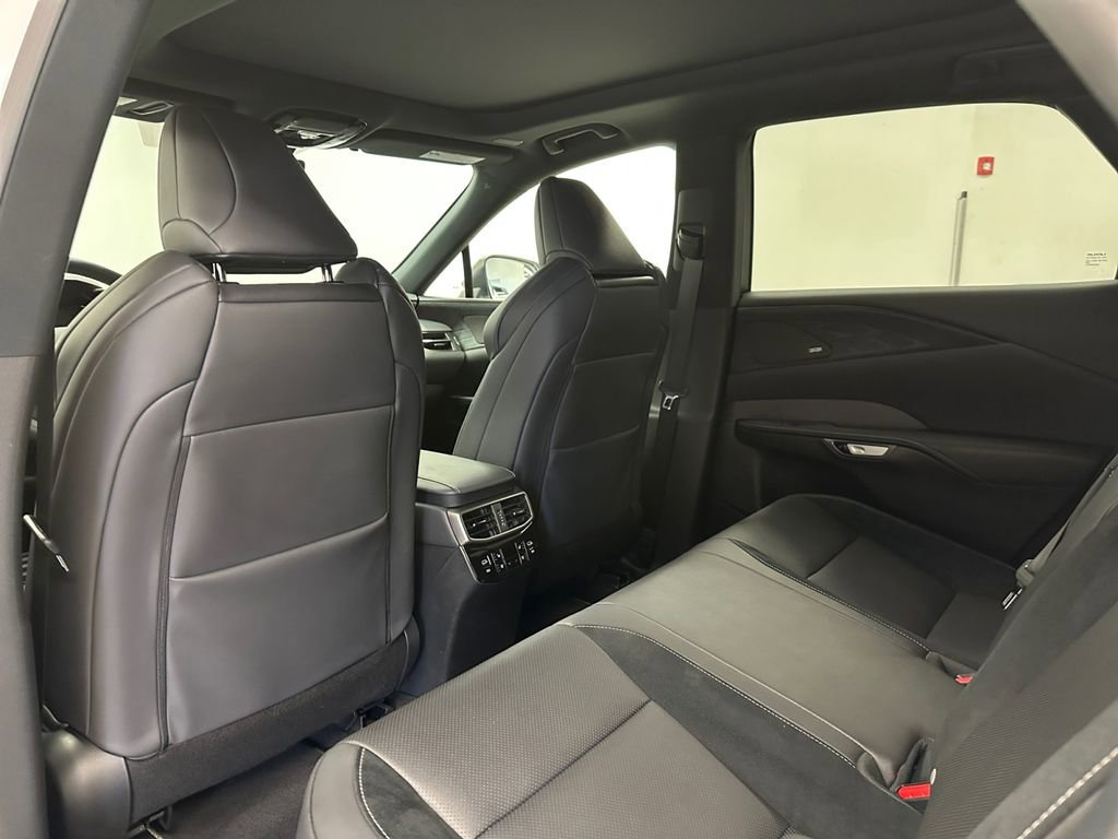 Used 2024 Lexus RX 500h F Sport AWD/4WD image 19