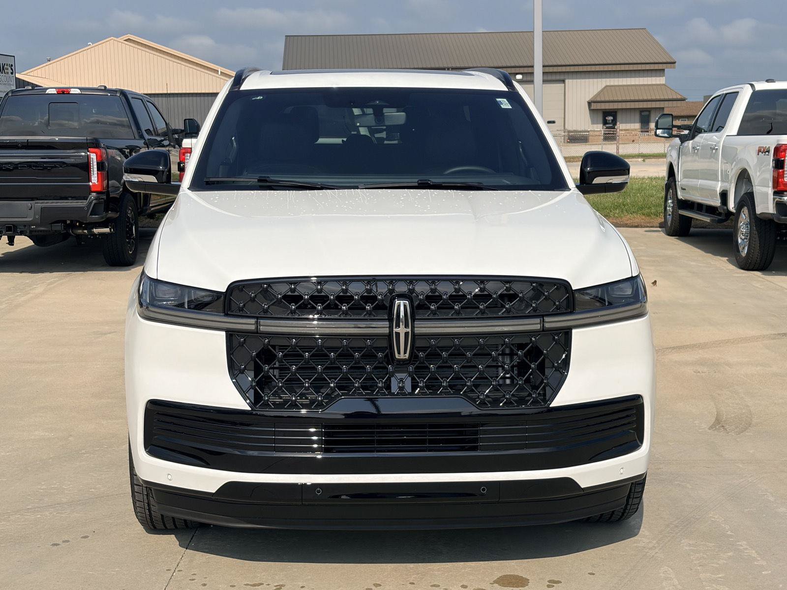 New 2027 Lincoln Navigator L Reserve w/ Jet Appearance Package AWD/4WD image 46