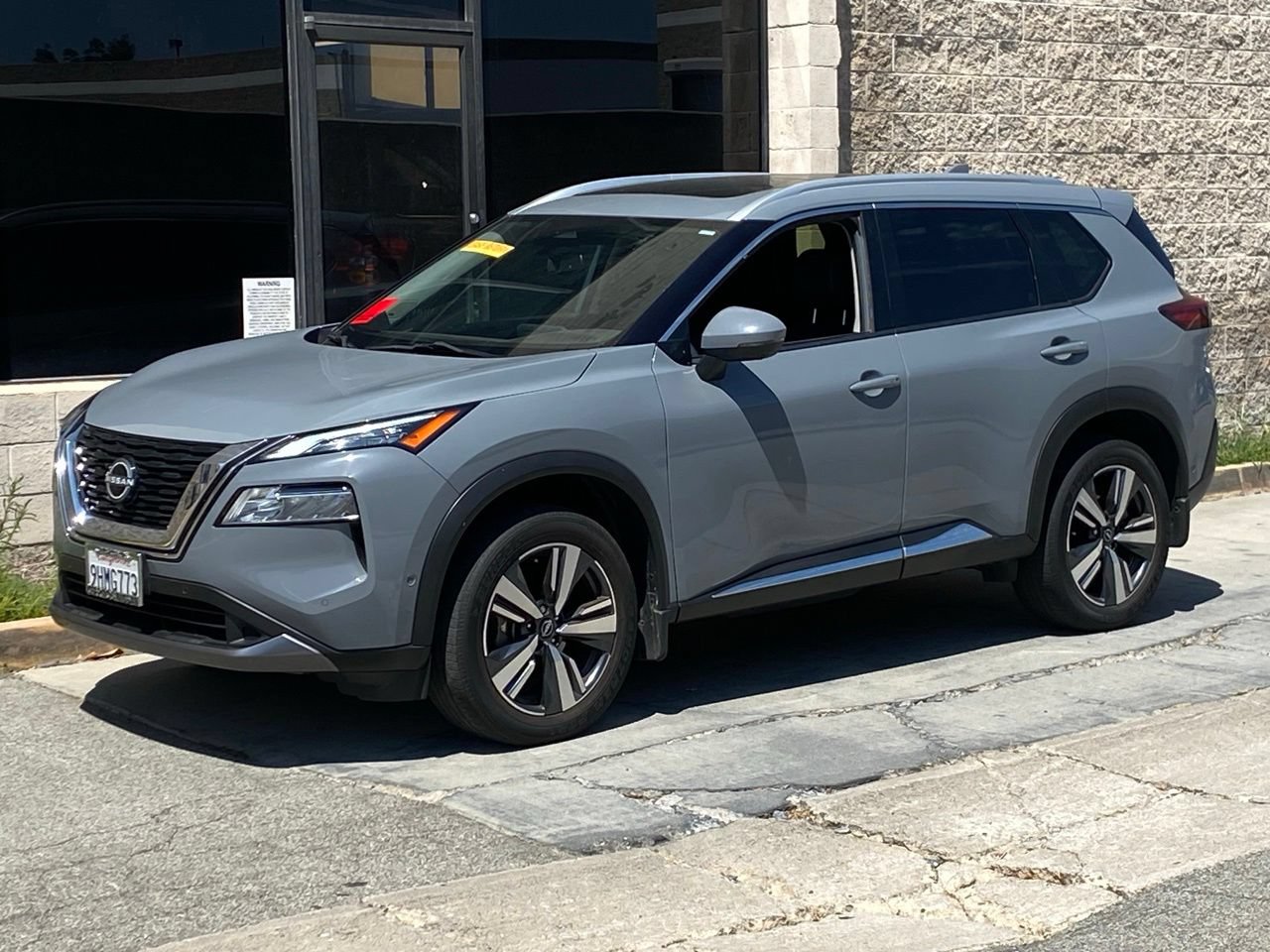 Used 2023 Nissan Rogue SL w/ SL Premium Package