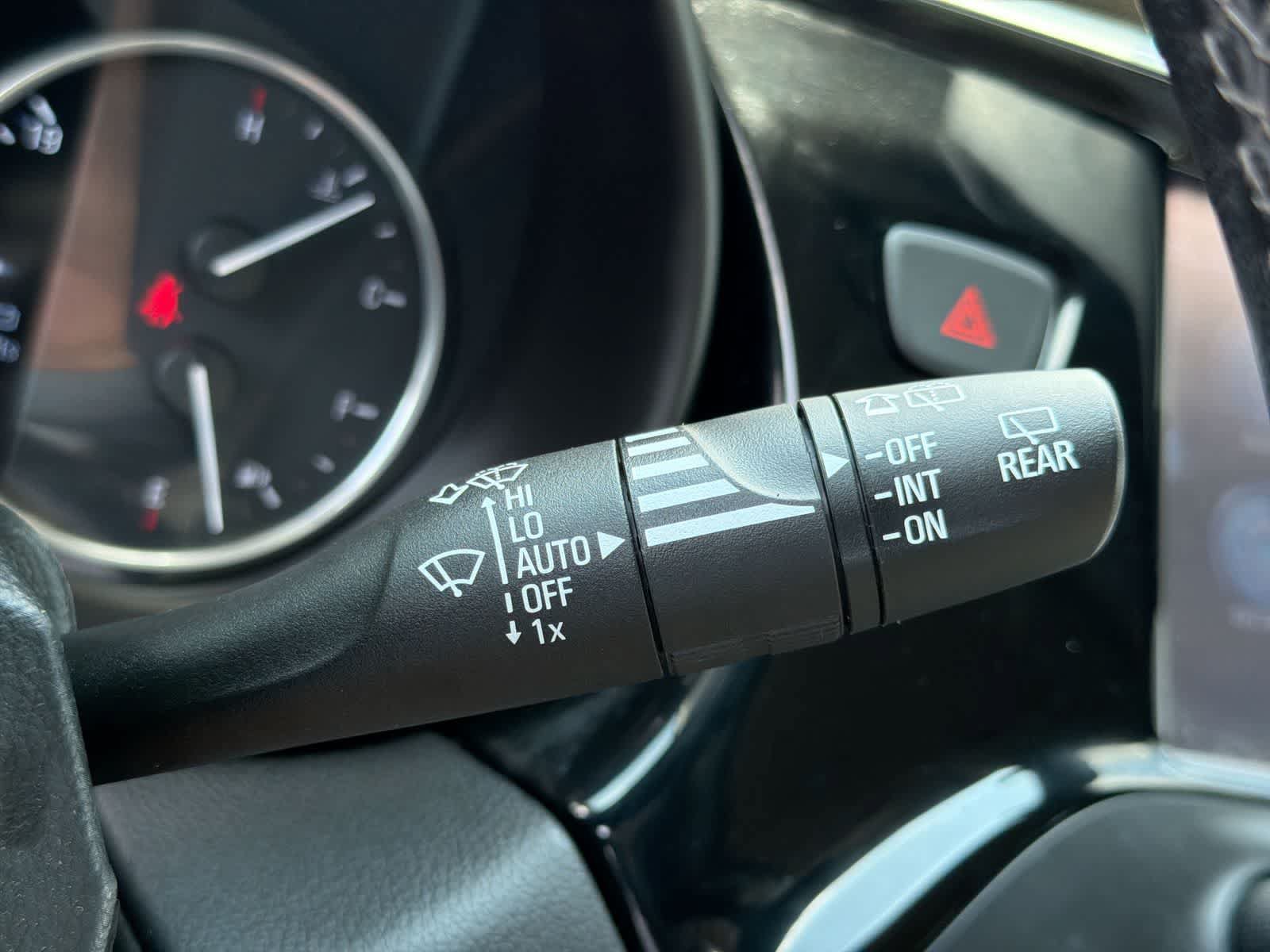 Used 2020 Buick Envision Premium AWD/4WD image 27