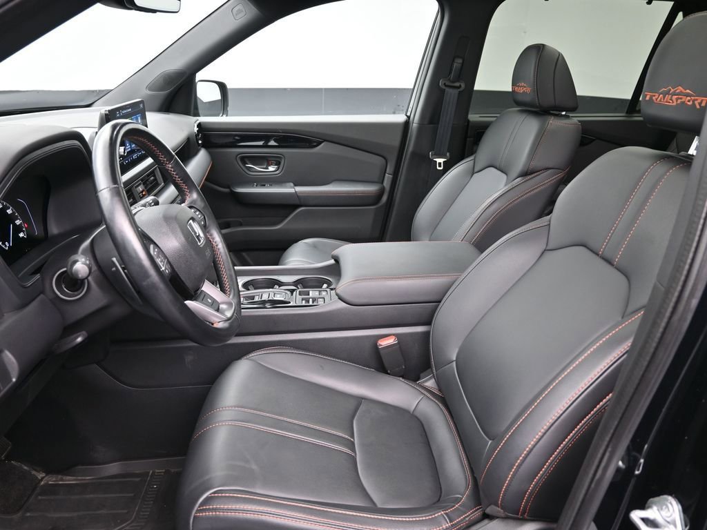 Certified 2023 Honda Pilot TrailSport image 24