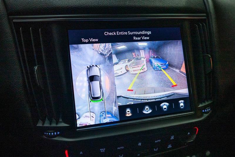 Used 2023 Maserati Levante Modena image 23