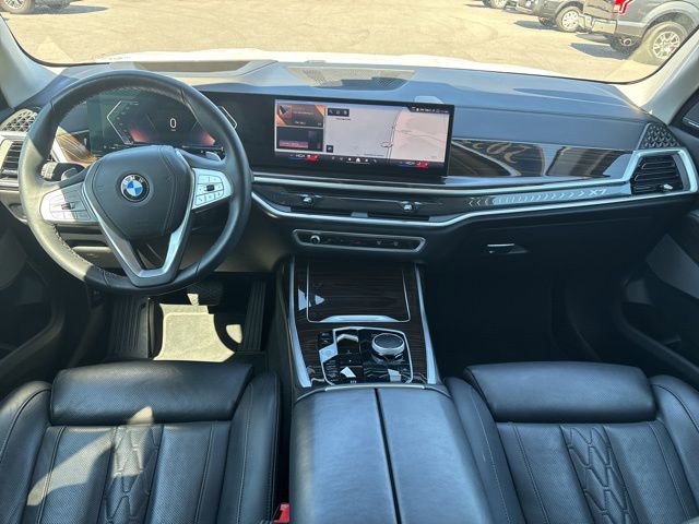 Used 2025 BMW X7 xDrive40i image 12