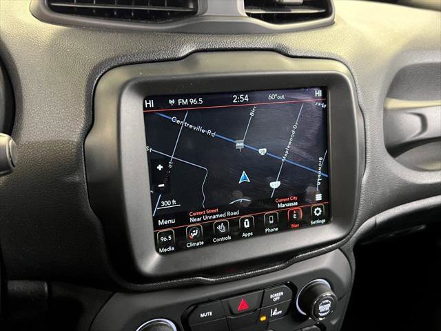 Certified 2022 Jeep Renegade Altitude w/ Sun/Sound Group image 28