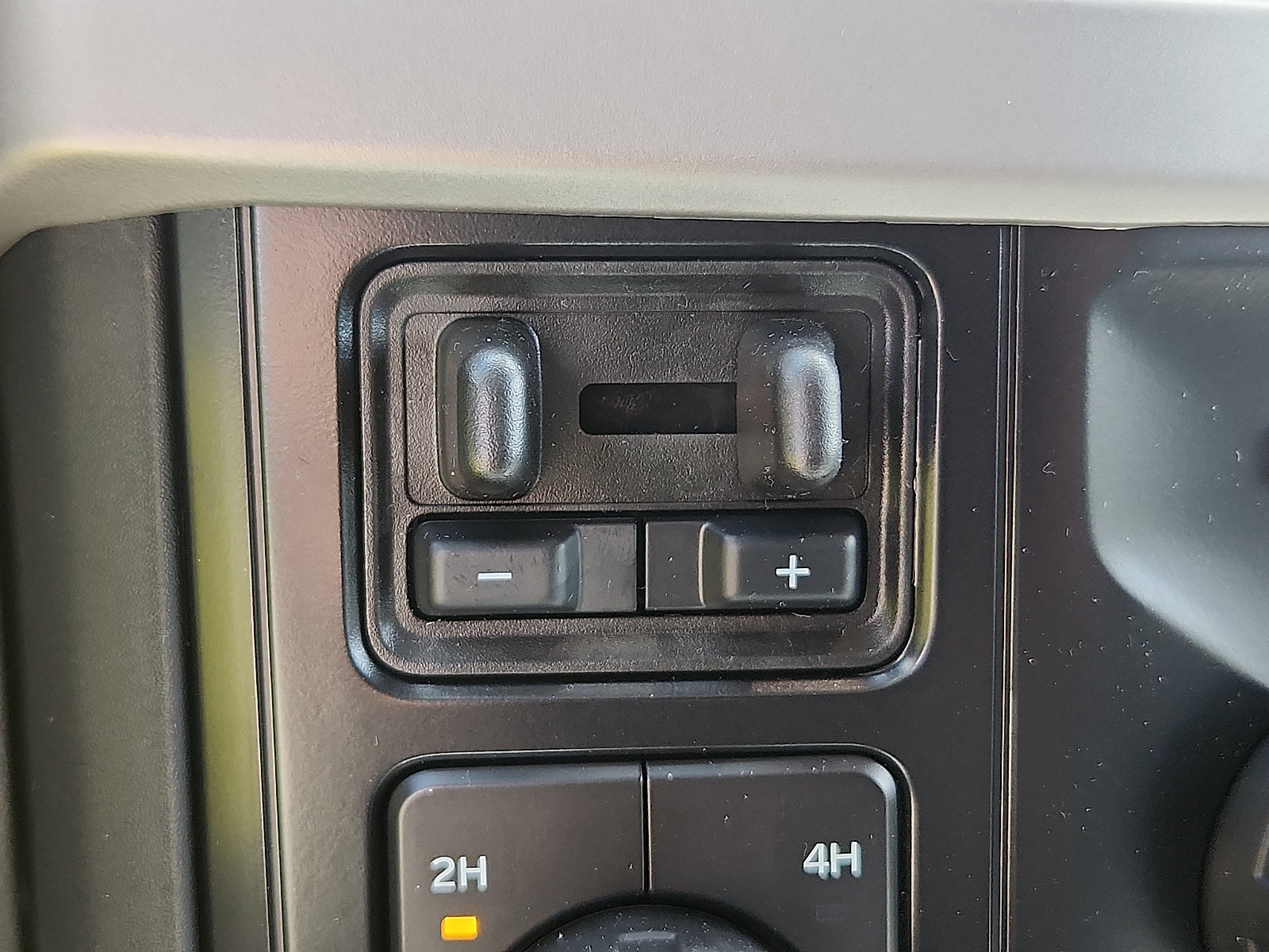 New 2026 Ford F250 XLT w/ FX4 Off-Road Package AWD/4WD image 16