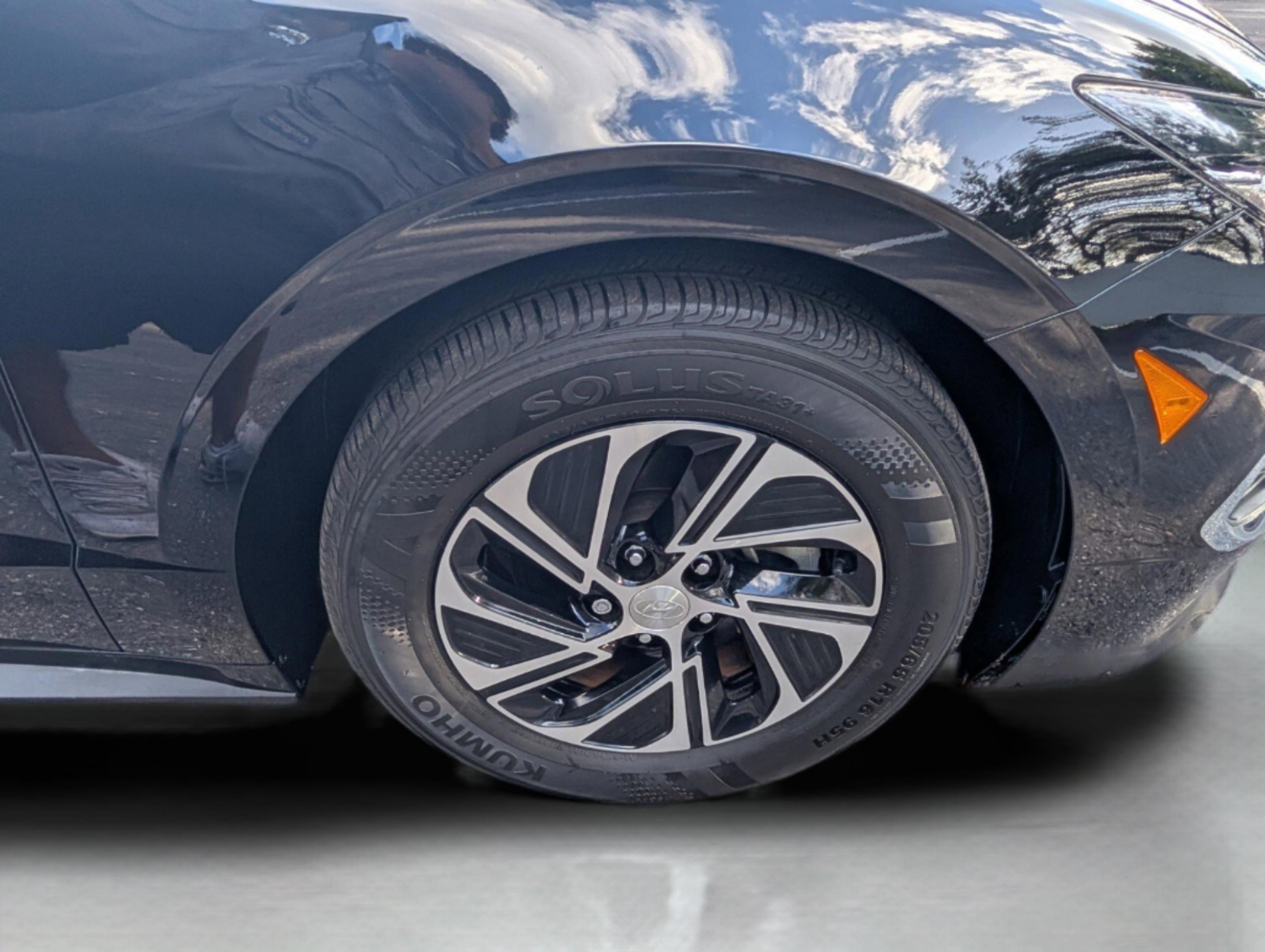 Used 2023 Hyundai Sonata Blue image 28