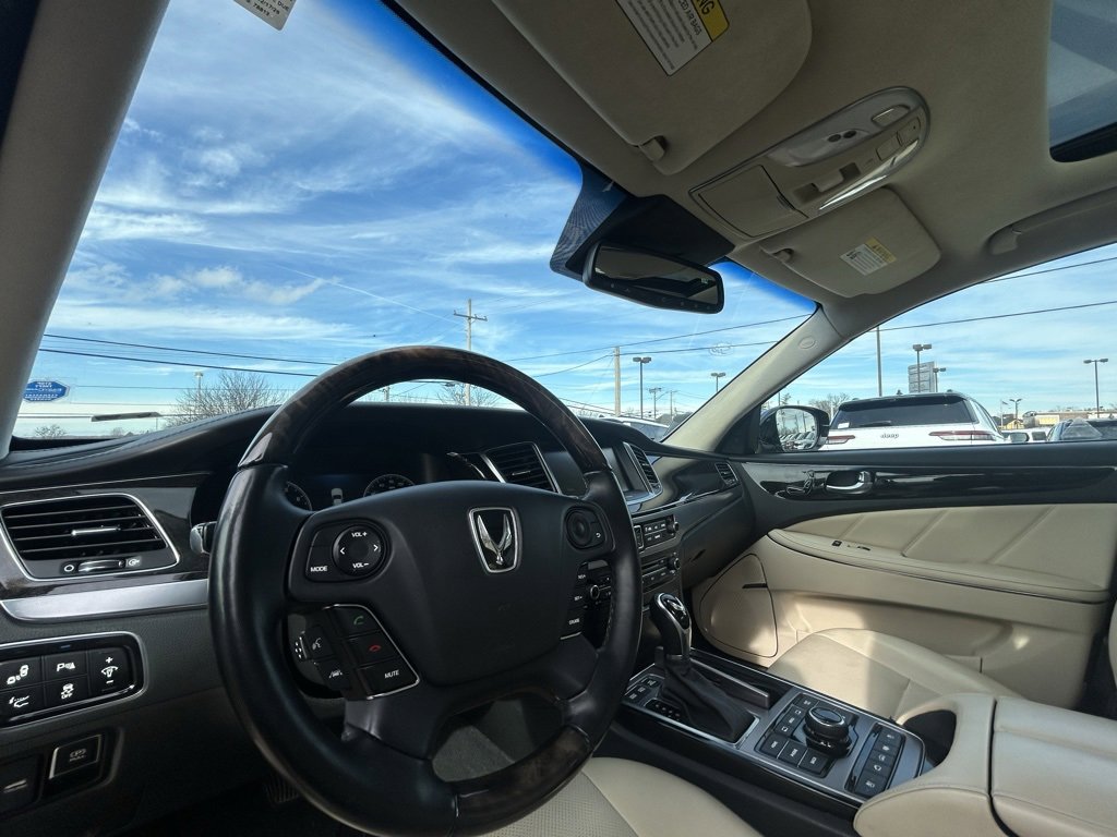 Used 2016 Hyundai Equus Ultimate image 13