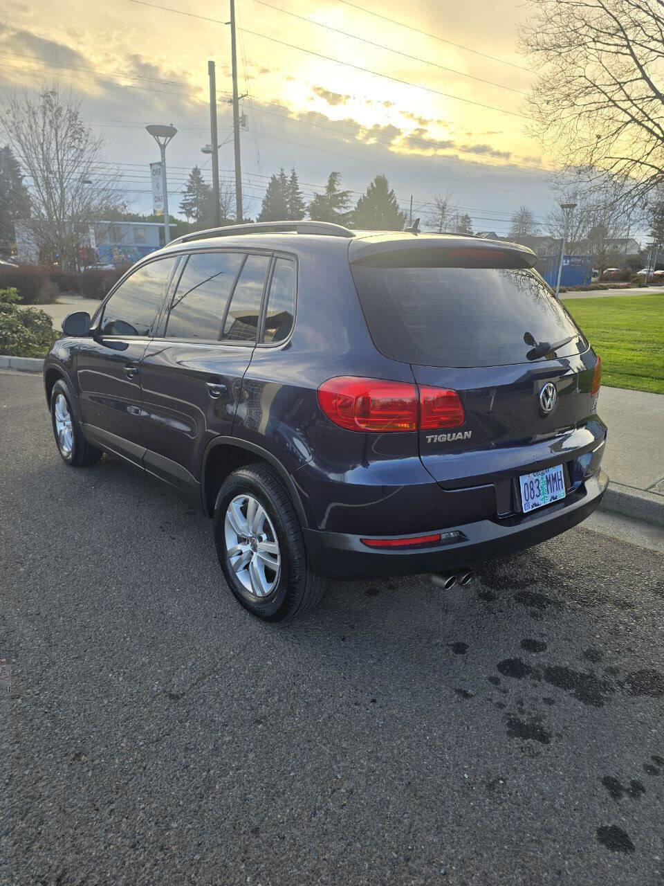 Used 2016 Volkswagen Tiguan S image 7
