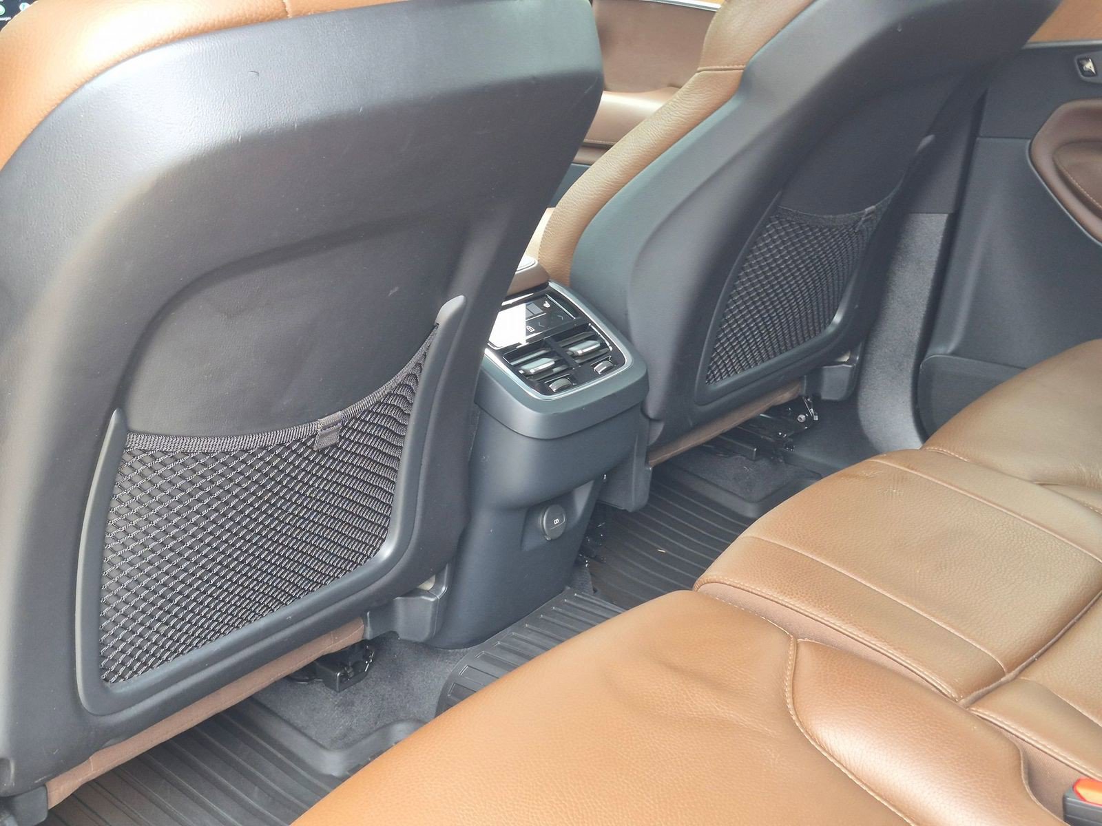 Used 2023 Volvo XC90 B6 Plus w/ Protection Package AWD/4WD image 42