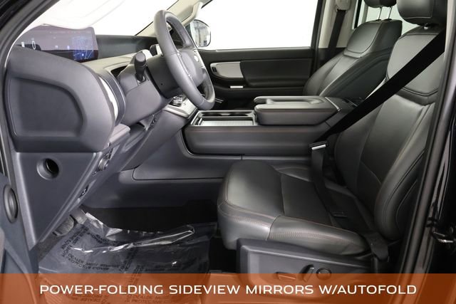 Used 2025 Ford Expedition Active image 28