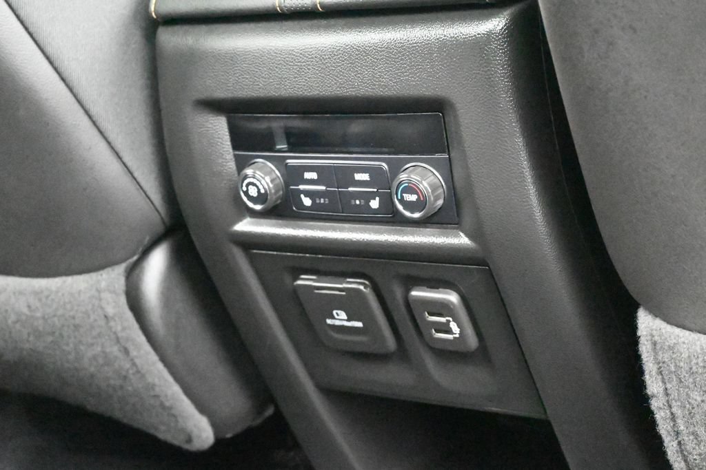 Used 2021 Chevrolet Traverse Premier w/ Redline Edition FWD image 54