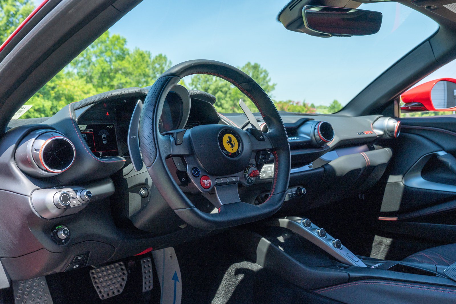 Used 2022 Ferrari 812 GTS RWD image 31