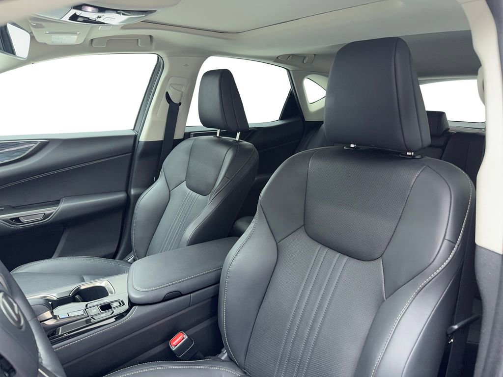 Used 2024 Lexus NX 250 FWD image 17
