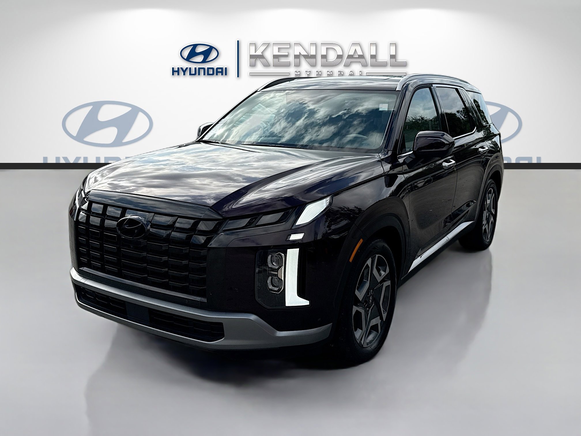 Used 2024 Hyundai Palisade Limited image 3
