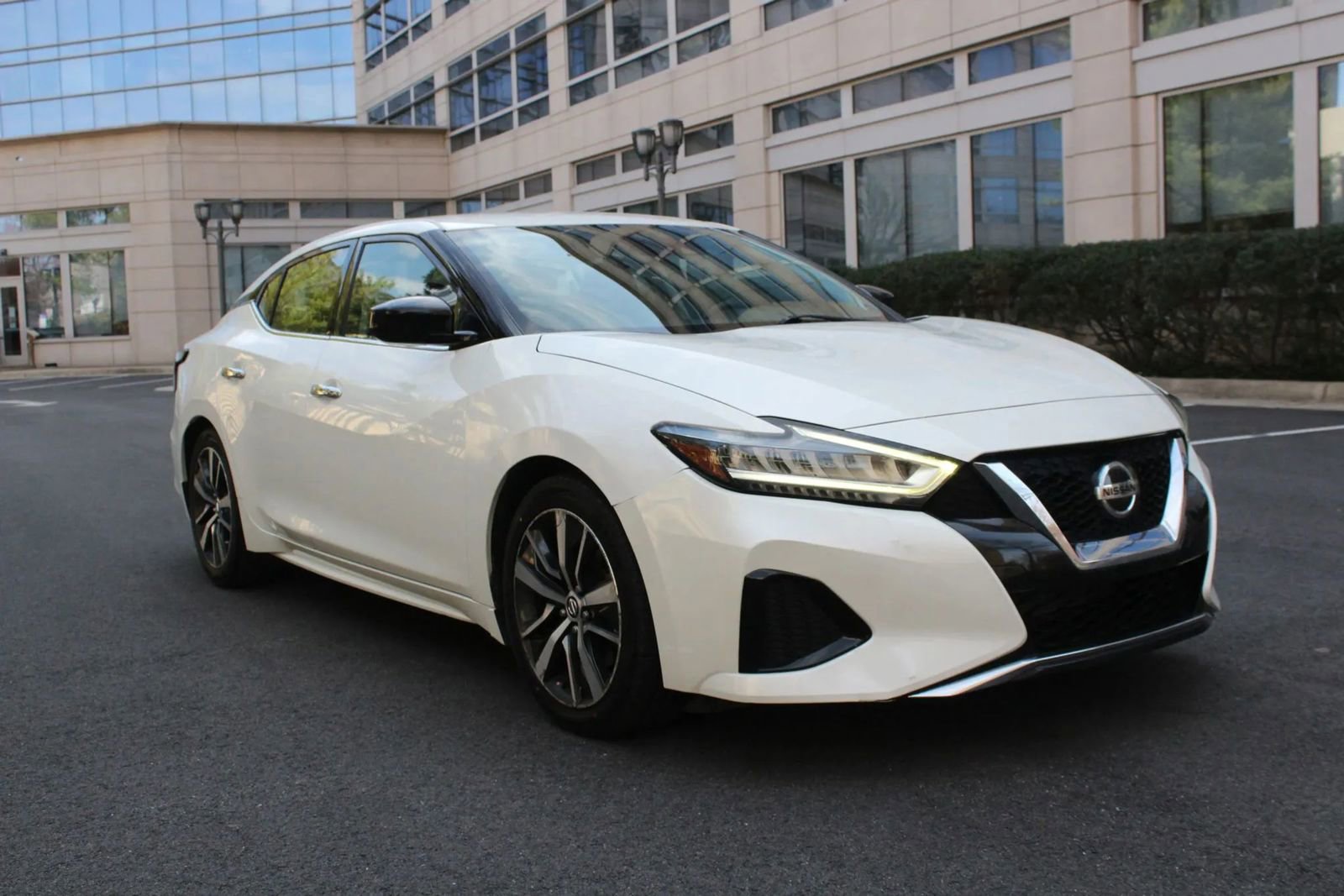 Used 2020 Nissan Maxima 3.5 S w/ Floor Mat Group FWD image 1
