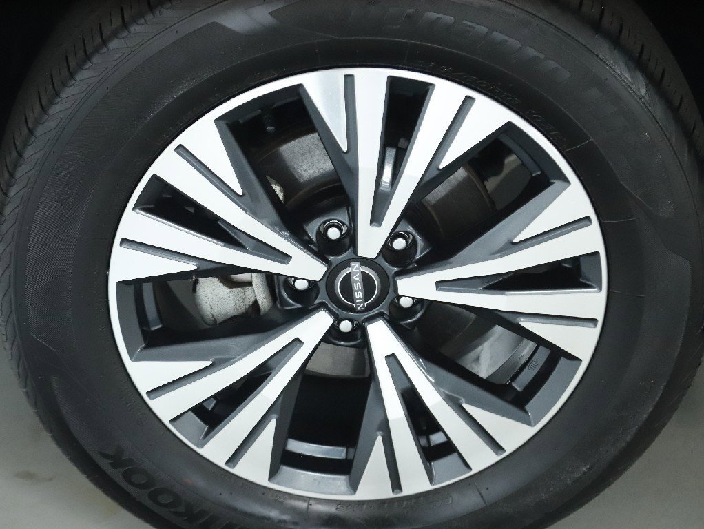 Certified 2023 Nissan Rogue SV image 37