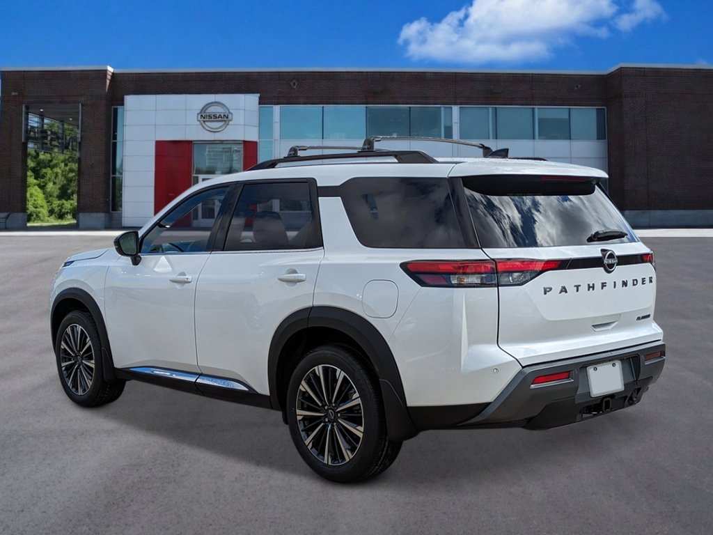 New 2026 Nissan Pathfinder Platinum FWD image 3