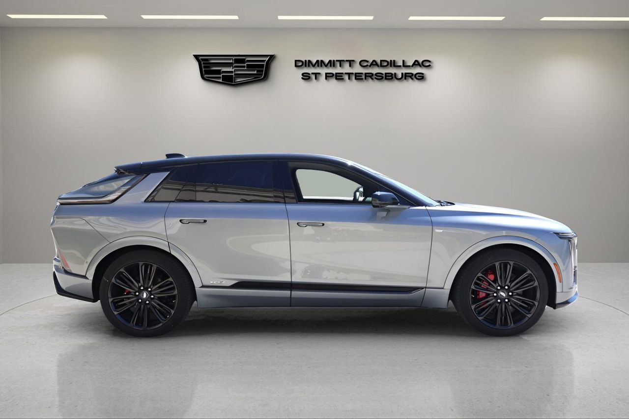New 2026 Cadillac Lyriq V image 6