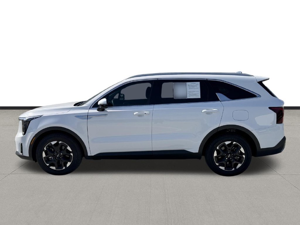 Used 2026 Kia Sorento S w/ S Panoramic Sunroof Package FWD image 8