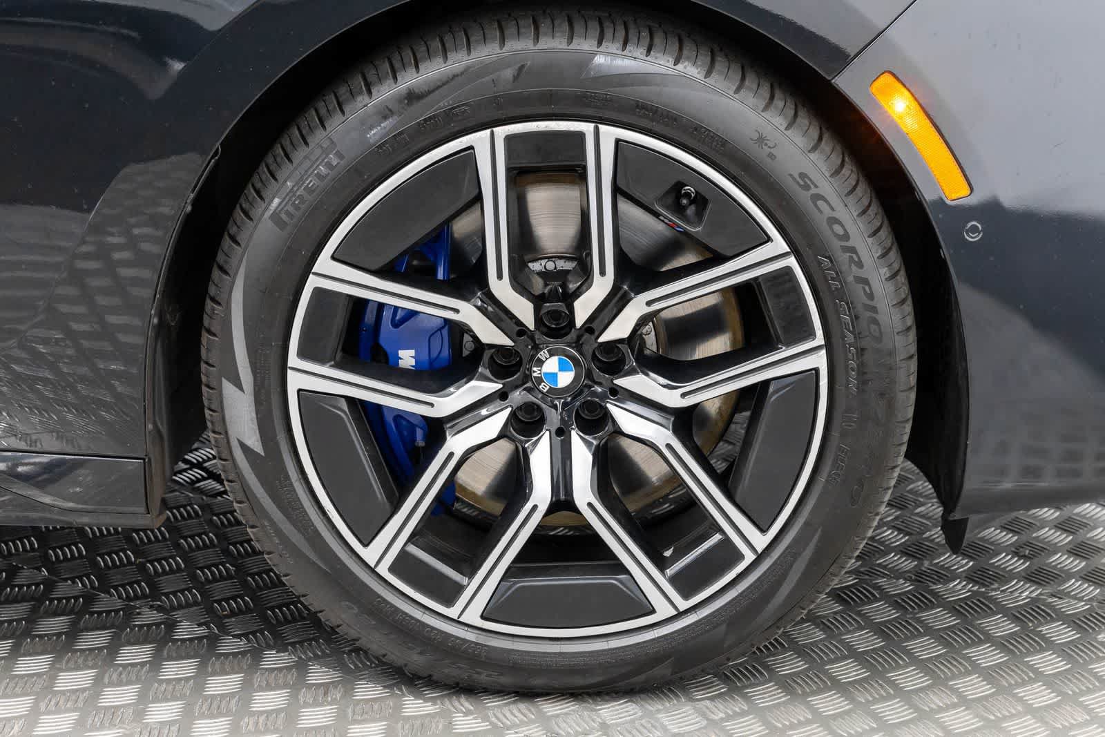 Used 2024 BMW 760i xDrive w/ Executive Package AWD/4WD image 48